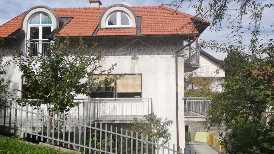House, 350 m2, For Sale, Zagreb - Mlinovi