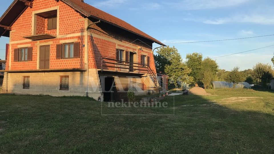 House, 360 m2, For Sale, Zagreb - Resnički gaj