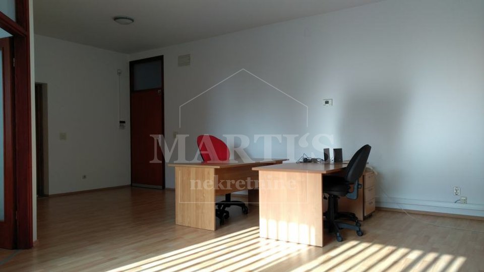 Commercial Property, 160 m2, For Sale, Zagreb - Novoselec