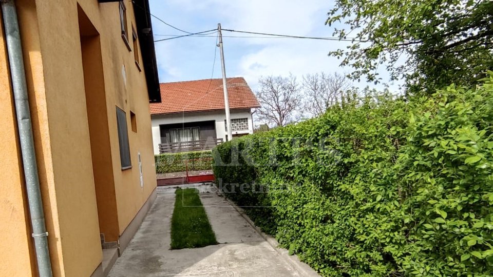 Hiša, 158 m2, Prodaja, Zagreb - Gornji Bukovec