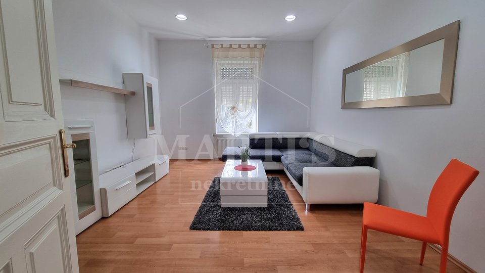 Centar, Ribnjak - 3S, 74m2 + 30m2 uređenog podruma, 1.kat - BEZ ULAGANJA! (APN)