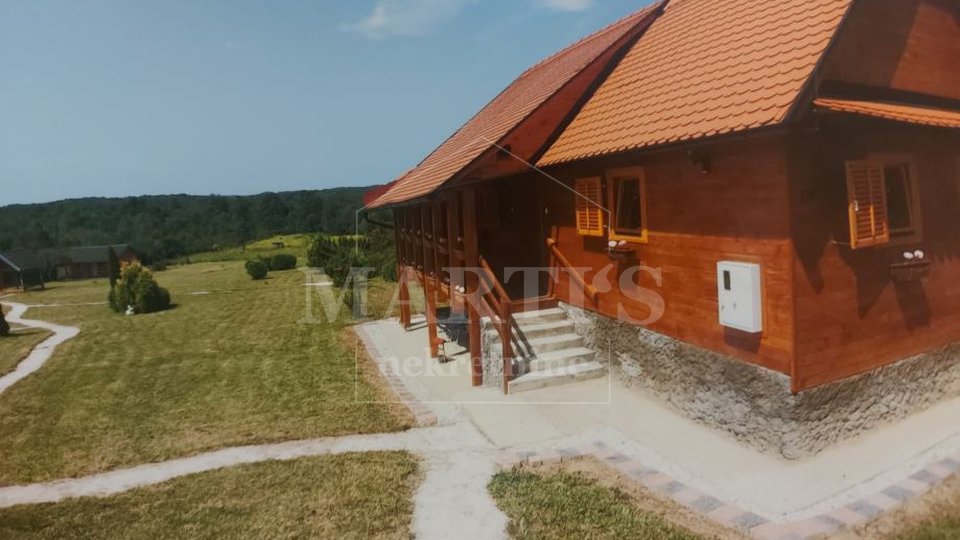 Haus, 620 m2, Verkauf, Majur - Gornji Hrastovac