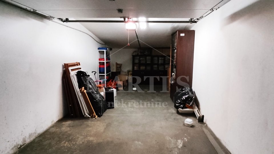 Garage, 25 m2, For Sale, Zagreb - Knežija