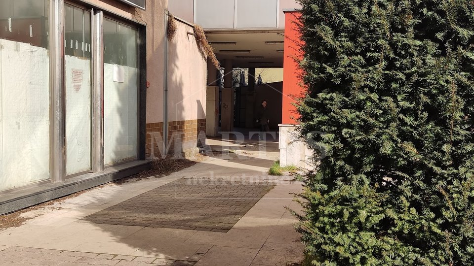 Karlovac, centar, poslovni prostor, 150 m2