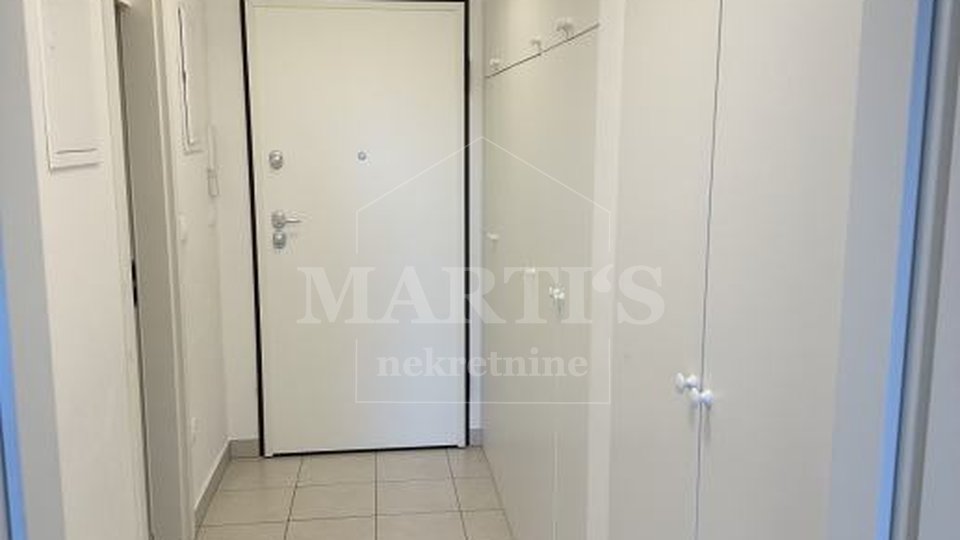 NOVO! Ferenščica, 54m2, 2 sobe, balkon, garaža